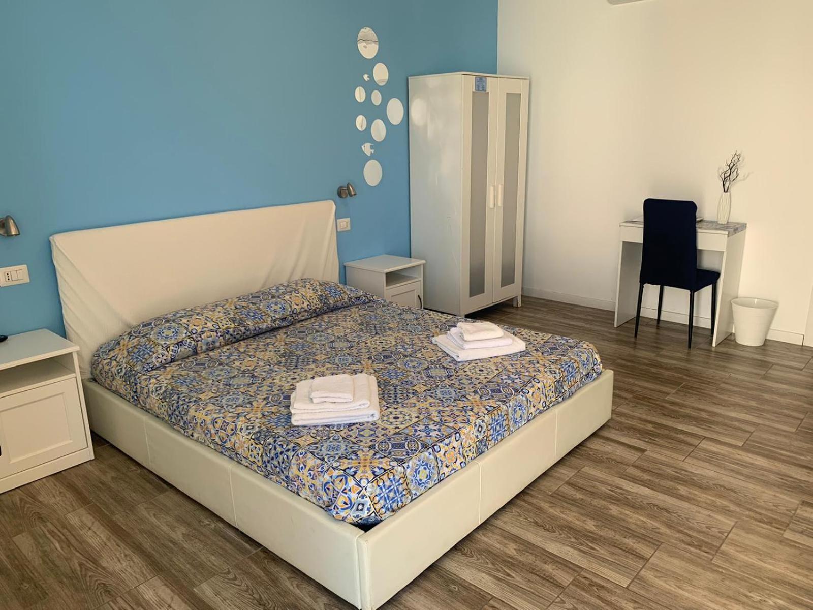 Borgomarino'S Room Cefalù Eksteriør bilde