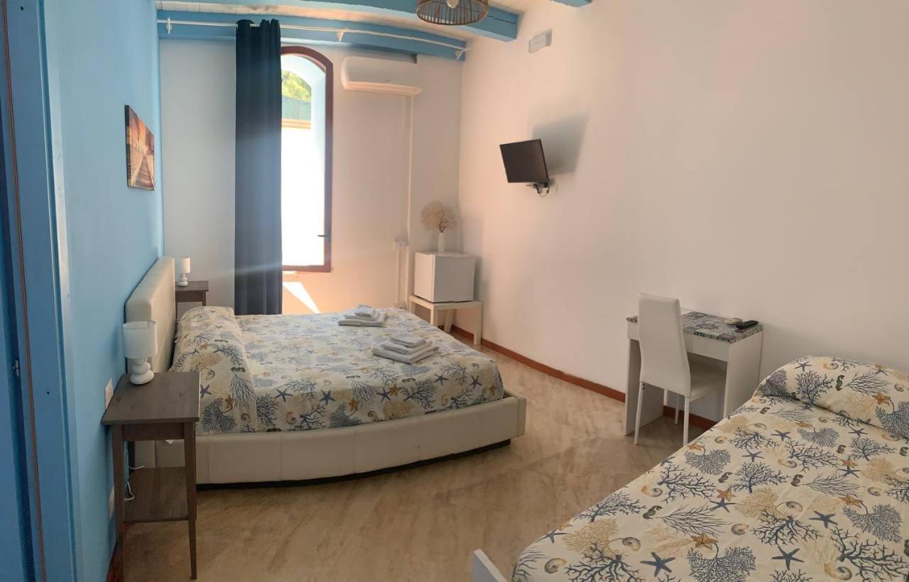 Borgomarino'S Room Cefalù Eksteriør bilde